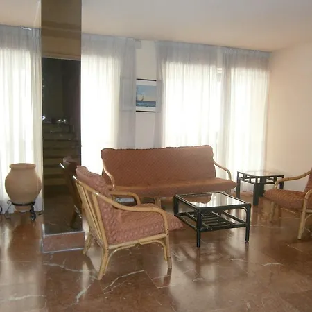 Goya Hotell 2*