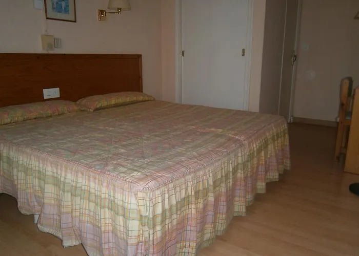 Goya Hotell 2*