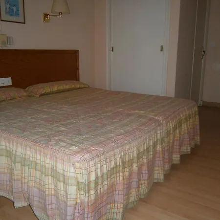 Goya Hotell 2*